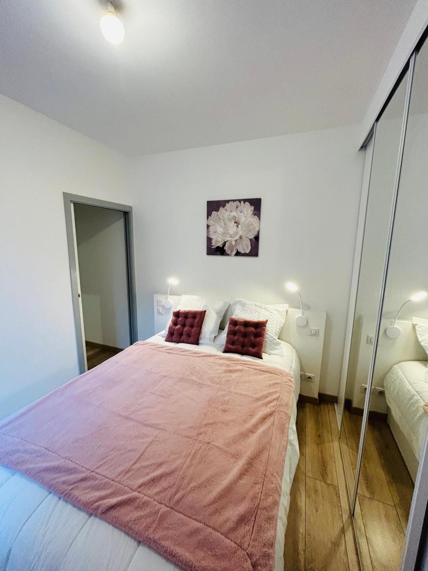 Ferienwohnung L'Etape Des Sacres Reims Exterior foto
