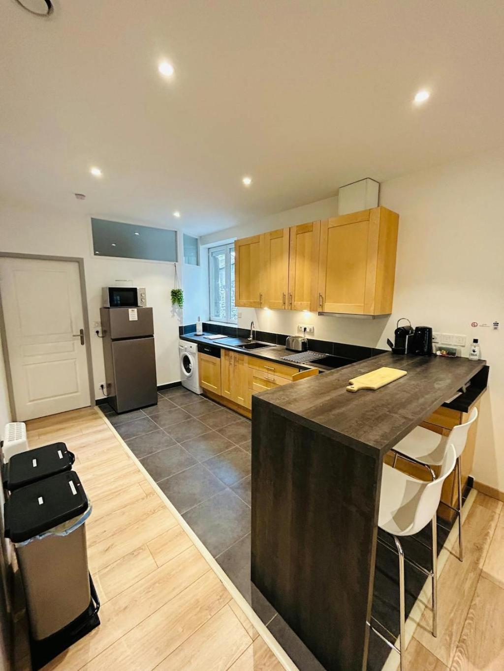 Ferienwohnung L'Etape Des Sacres Reims Exterior foto