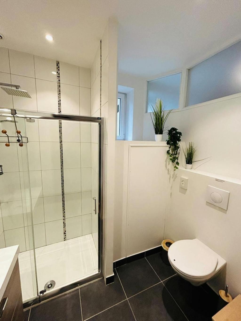 Ferienwohnung L'Etape Des Sacres Reims Exterior foto