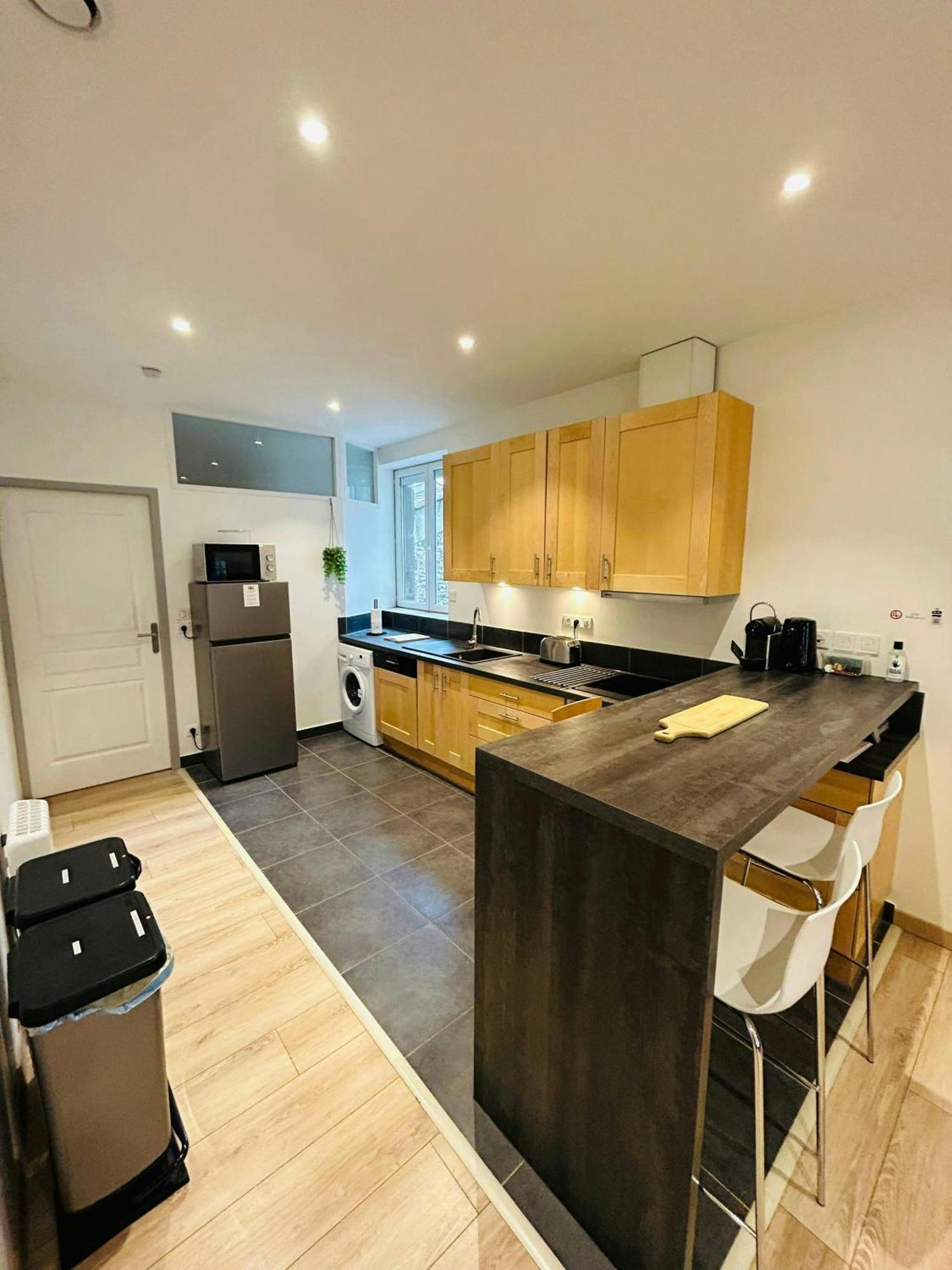 Ferienwohnung L'Etape Des Sacres Reims Exterior foto